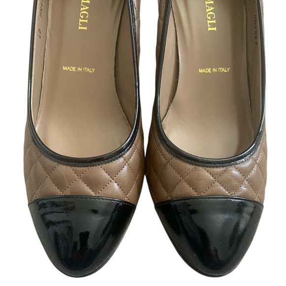 Bruno Magli Quilted Leather Cap Toe Pumps Size 40 EUC - Classic Designer Heels - Picture 5 of 10